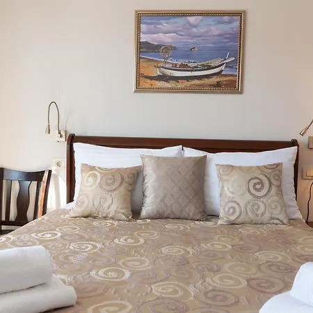 بيت ضيافة Queen Teuta Luxury