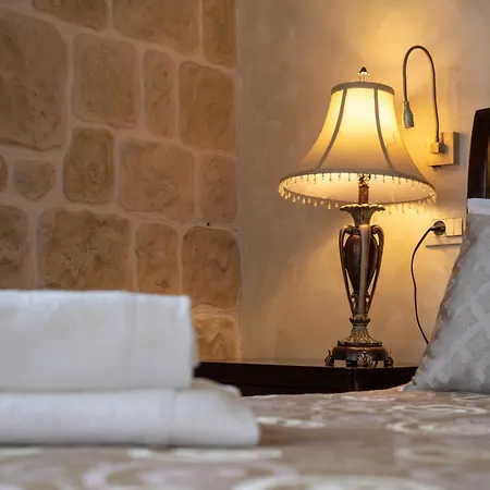 Queen Teuta Luxury Affittacamere Spalato