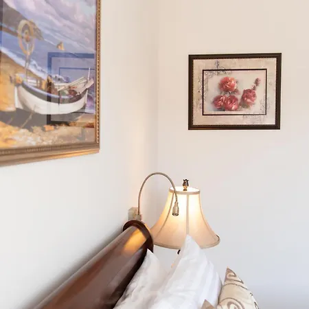 بيت ضيافة Queen Teuta Luxury