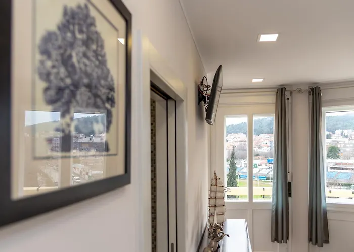 Queen Teuta Luxury 3*