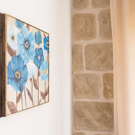 Queen Teuta Luxury 3*